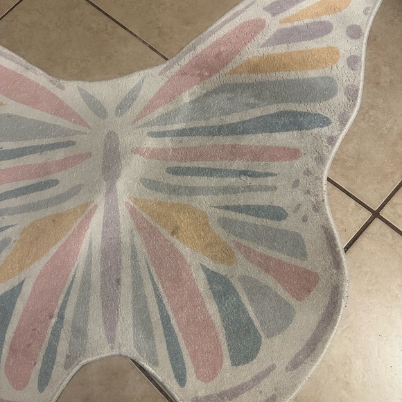 Butterfly Shape Kids Rug - Picture 3 of 11